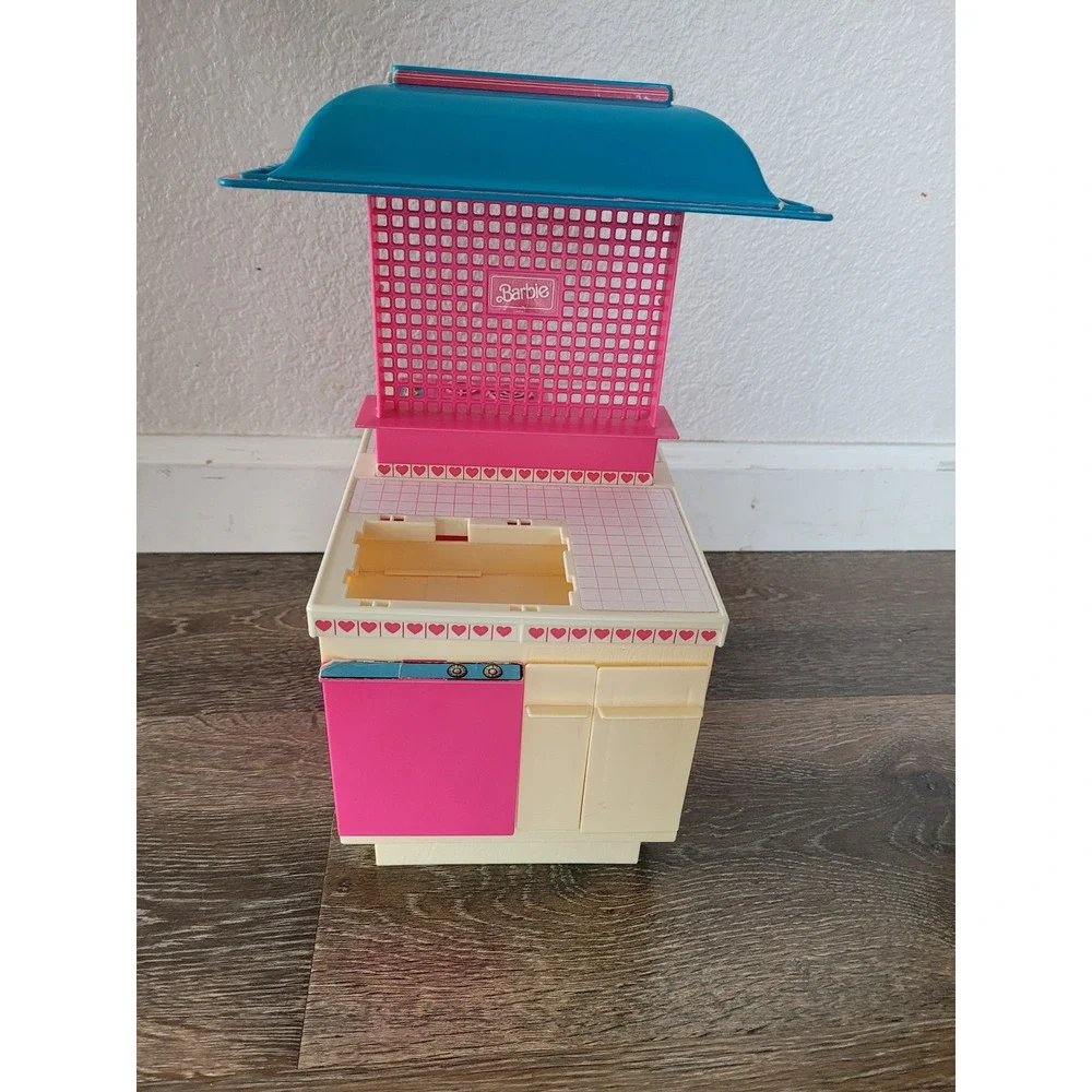 Vintage 1984 Barbie‎ Kitchen Play Mattel 9119-2159 Pink Heart Kitchen Center #5
